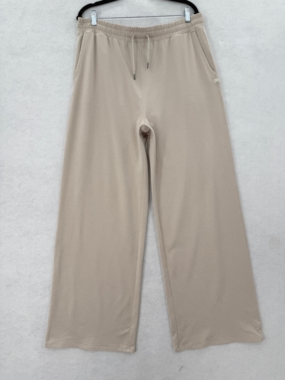 NWOT Vuori Halo Essential Wideleg Pant Ecru Heather VW4023 Size XXL